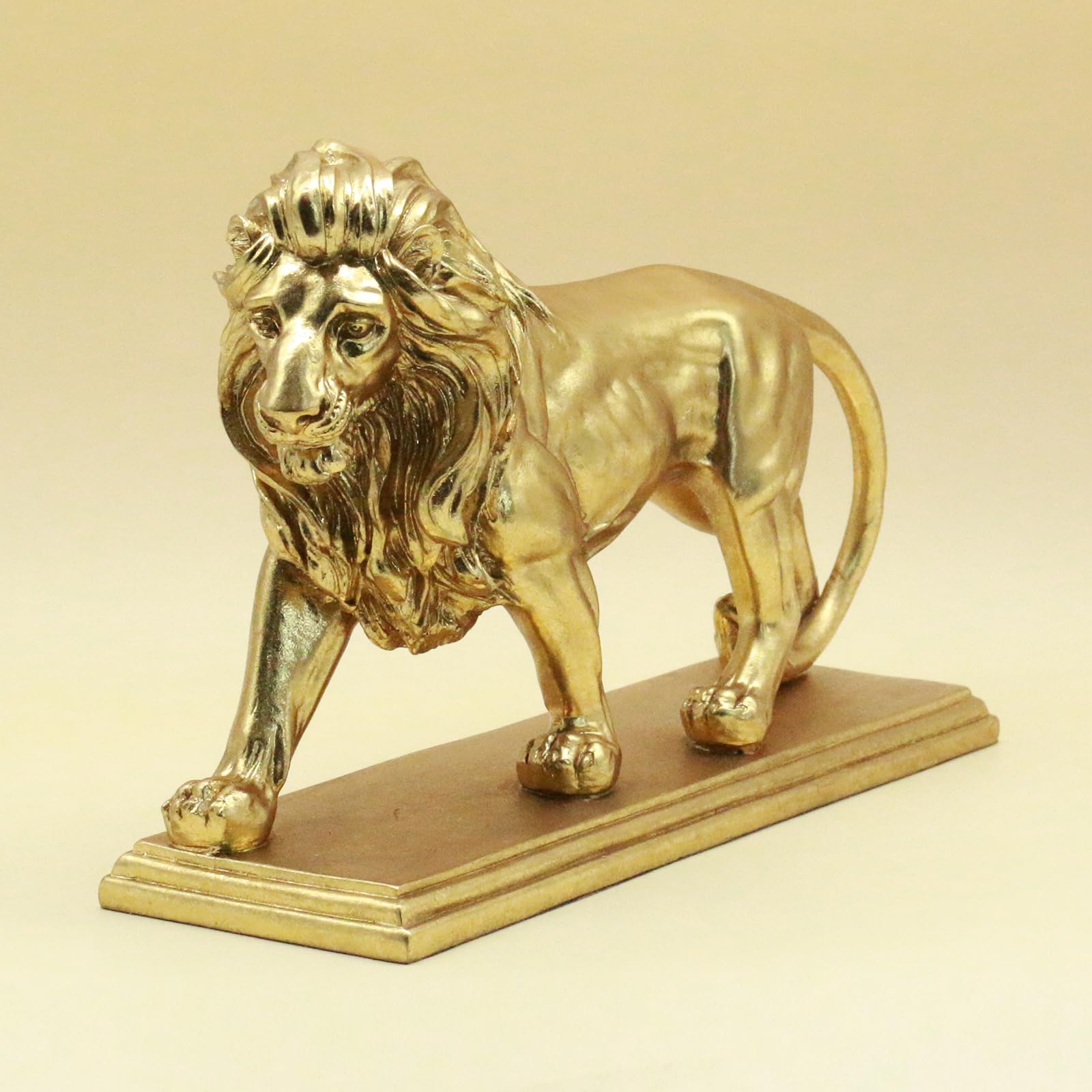 幸運？　真鍮　ブラス　オブジェ　ライオン　アンティーク　gold 希少 Amazon.com: Lukitas Walking Gold Lion Sculpture Decor, Majestic